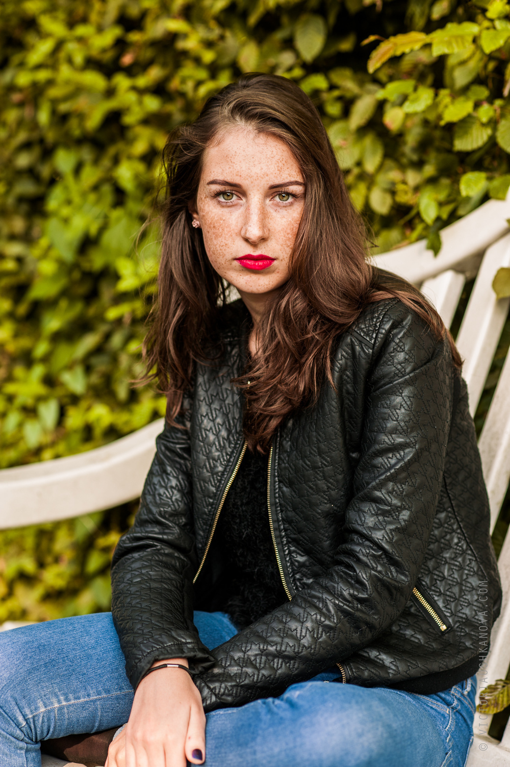 Portraits in the garden. Portrait Photographer in Brussels & Amsterdam — Victoria Ushkanova