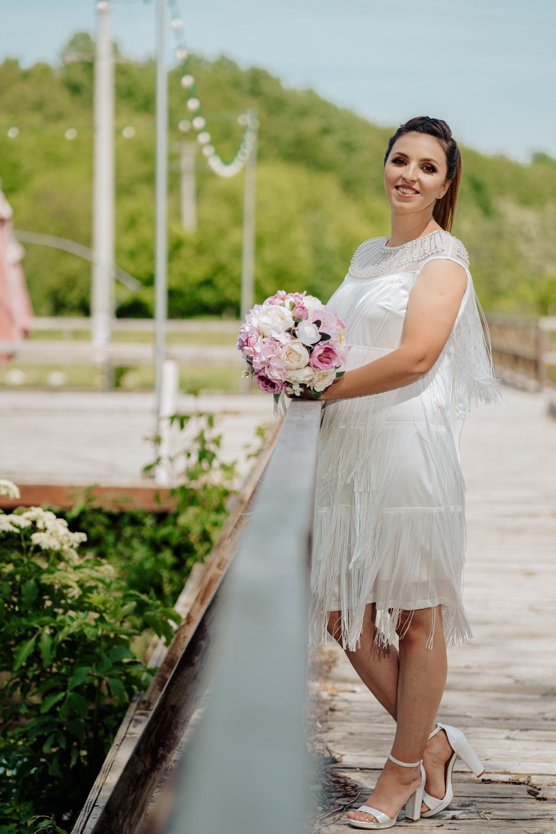 Cununie civila. Amy Foto