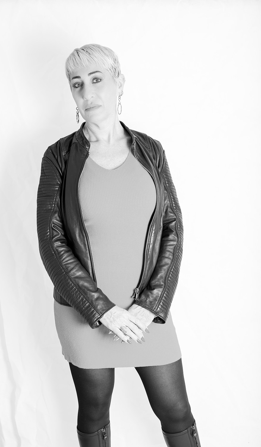 Simona De Bartolomei. Glow Pixel