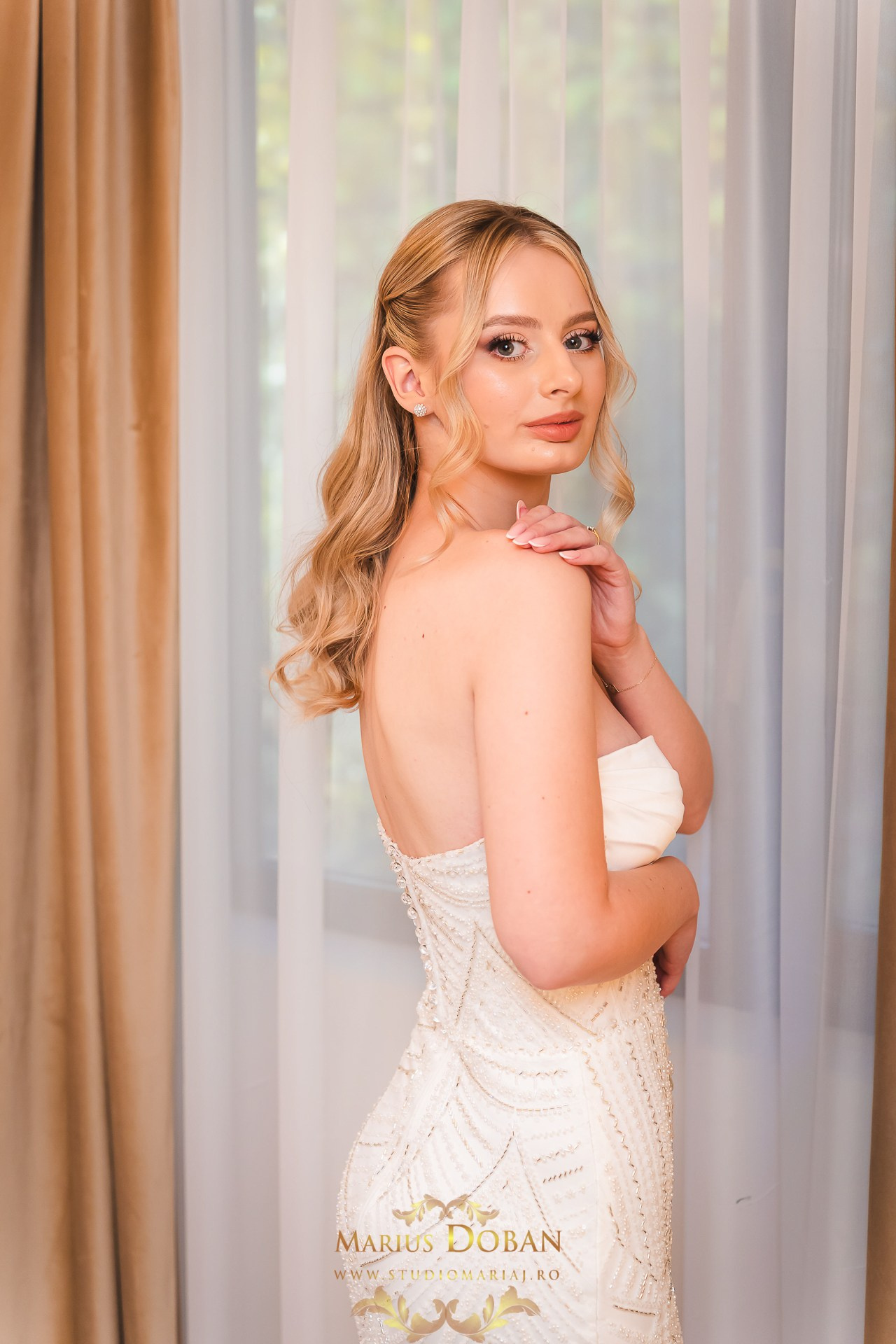 Iulia & Joszeph — preparing & details. Marius Doban