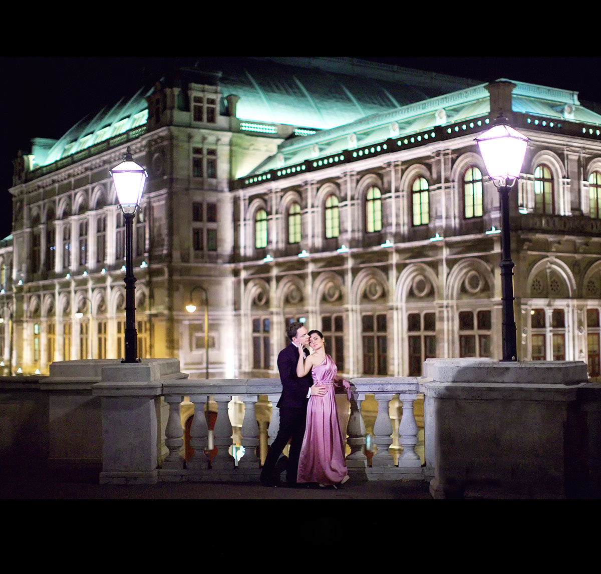 Historia de amor. Luxury wedding, portrait, family photographer over Europe