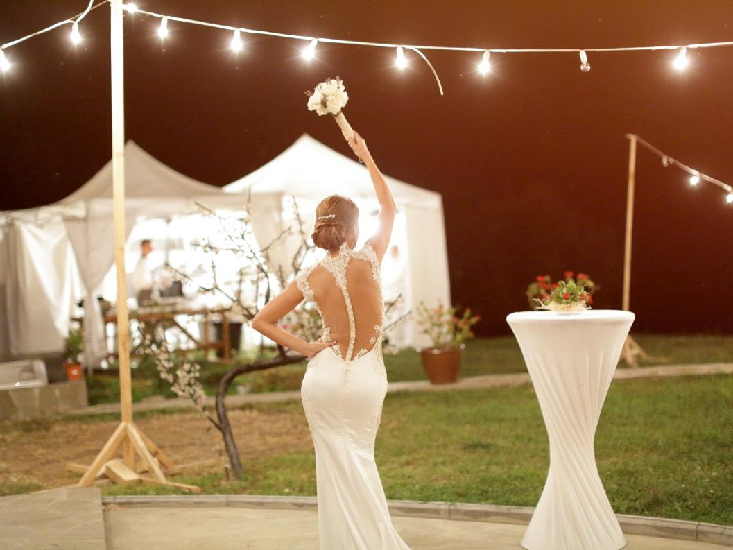 Ukraina-Kiev. Luxury wedding, portrait, family photographer over Europe