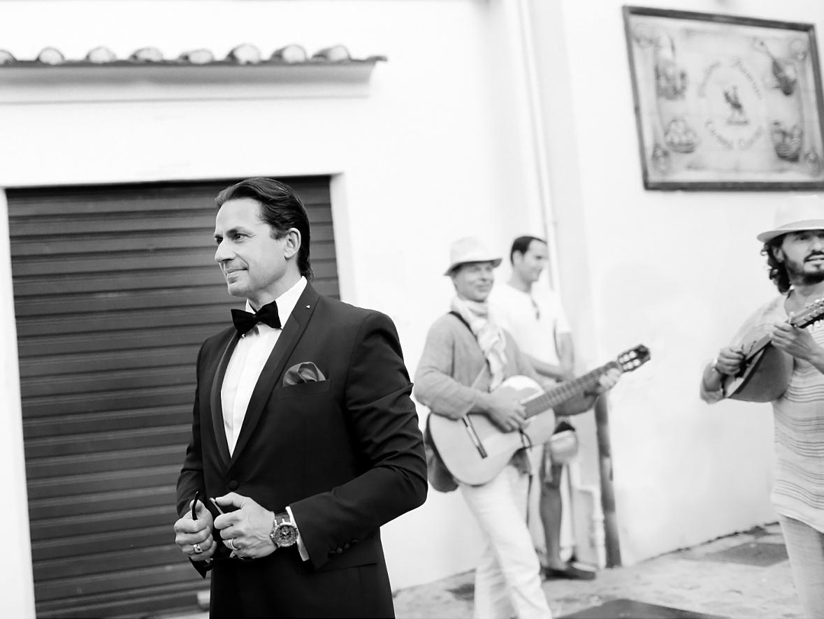 Ravello ivent wedding villa cimbrone. Luxury wedding, portrait, family photographer over Europe