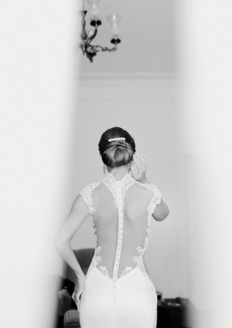 Ukraina-Kiev. Luxury wedding, portrait, family photographer over Europe