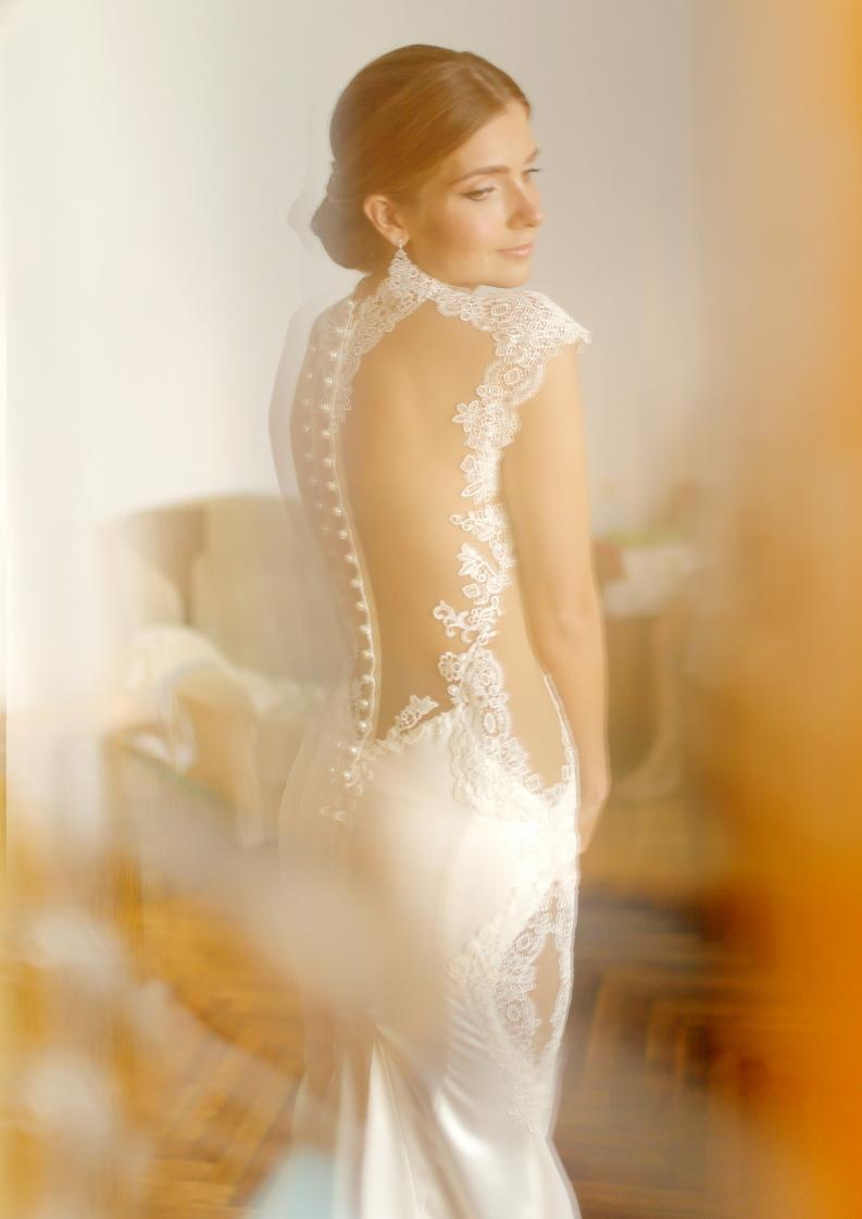 Ukraina-Kiev. Luxury wedding, portrait, family photographer over Europe