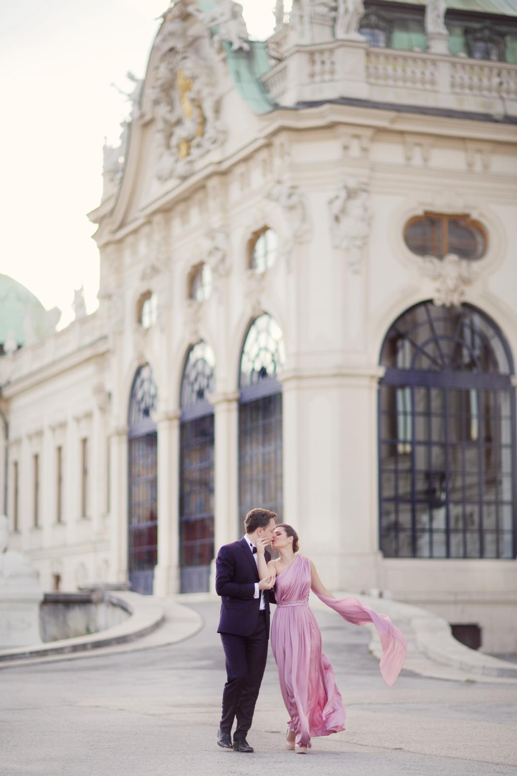 Viena. Luxury wedding, portrait, family photographer over Europe