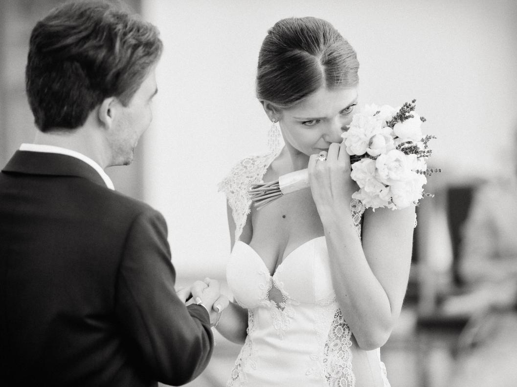 Ukraina-Kiev. Luxury wedding, portrait, family photographer over Europe