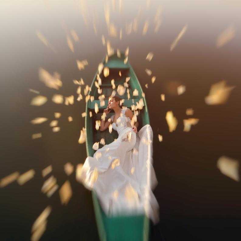 Ukraina-Kiev. Luxury wedding, portrait, family photographer over Europe