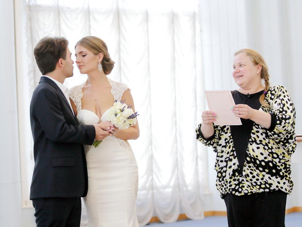 Ukraina-Kiev. Luxury wedding, portrait, family photographer over Europe