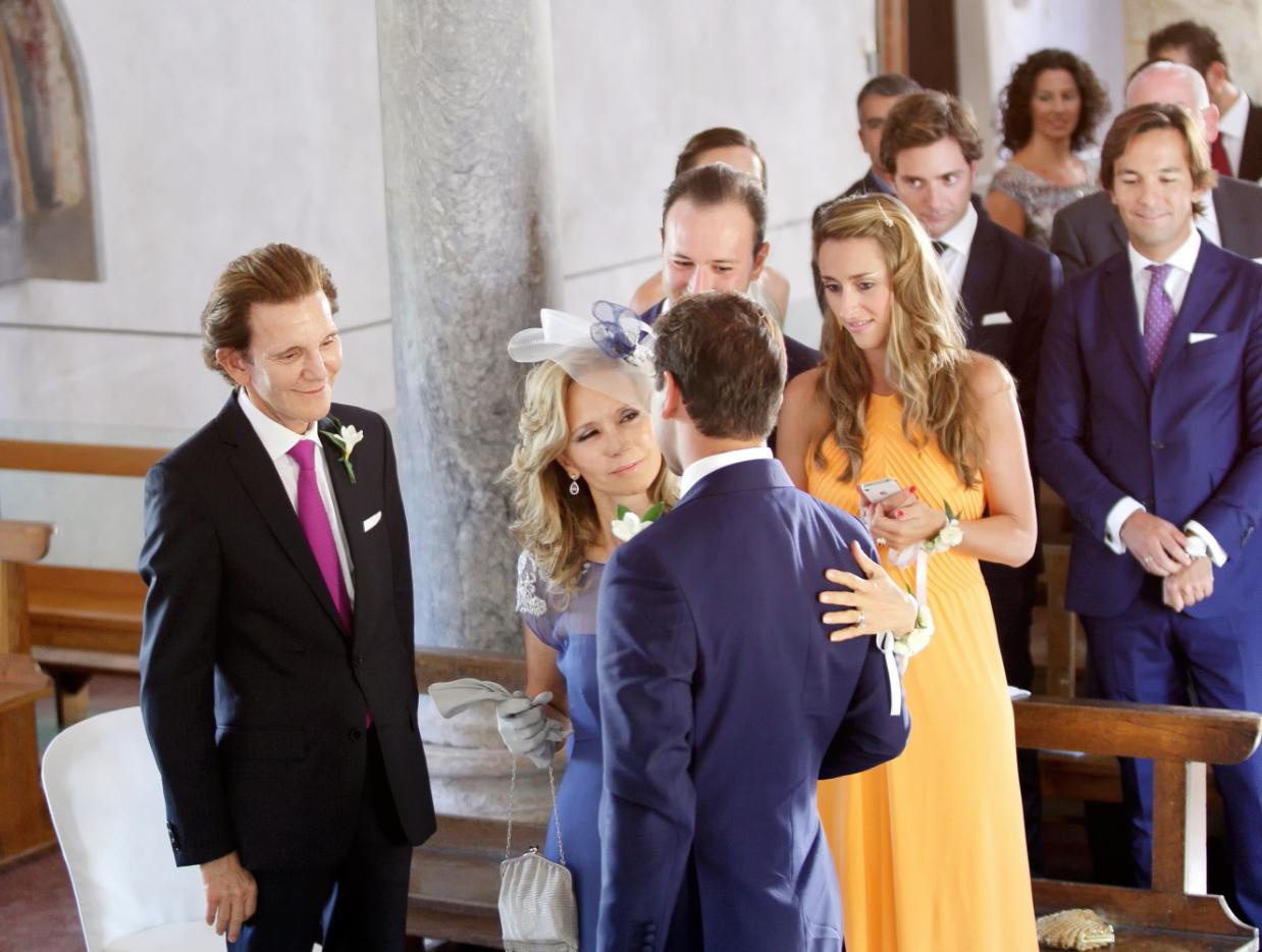 Ravello ivent wedding villa cimbrone. Luxury wedding, portrait, family photographer over Europe