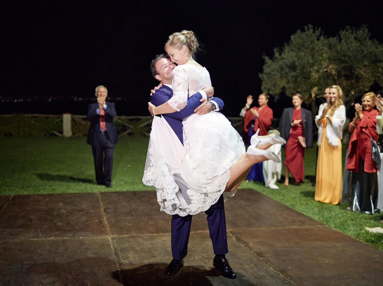 Ravello ivent wedding villa cimbrone. Luxury wedding, portrait, family photographer over Europe