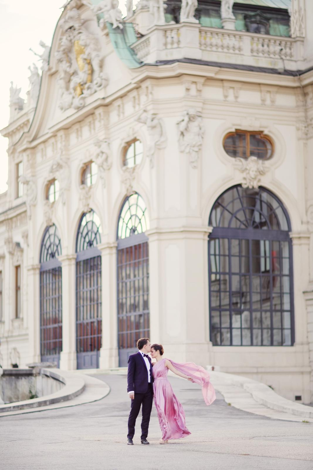 Viena. Luxury wedding, portrait, family photographer over Europe