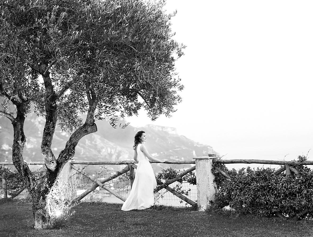 Ravello ivent wedding villa cimbrone. Luxury wedding, portrait, family photographer over Europe
