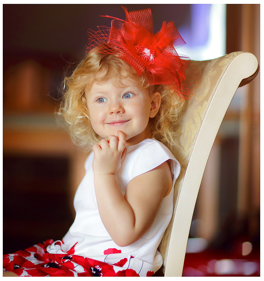 Kids. Luxury wedding, portrait, family photographer over Europe