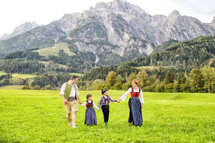 Foto de familia. Fotógrafo de bodas. Fotografía de retrato. Fotógrafo Alicante, Madrid