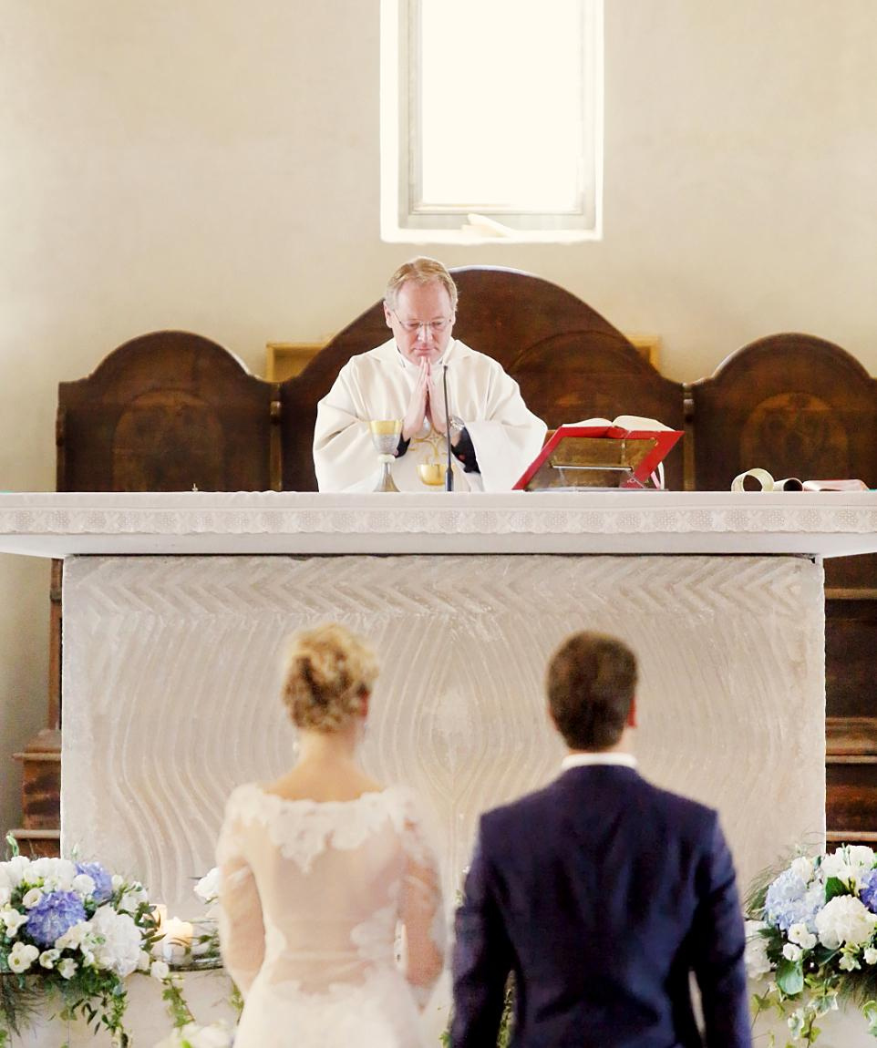 Ravello ivent wedding villa cimbrone. Luxury wedding, portrait, family photographer over Europe