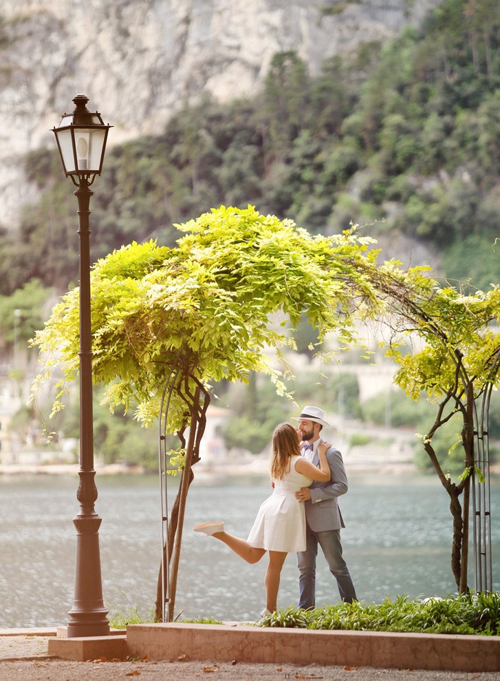 Historia de amor. Luxury wedding, portrait, family photographer over Europe