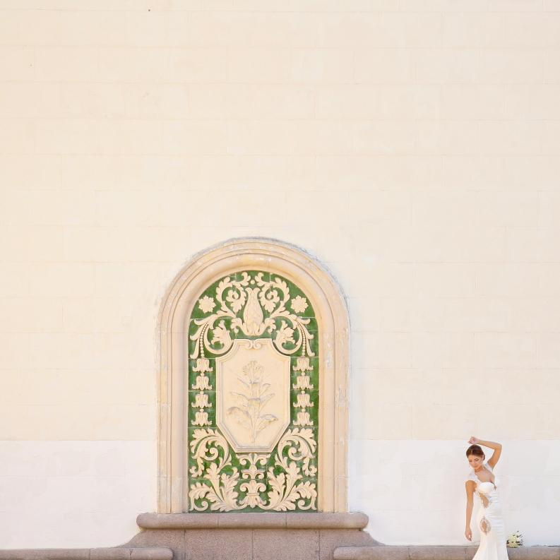 Ukraina-Kiev. Luxury wedding, portrait, family photographer over Europe