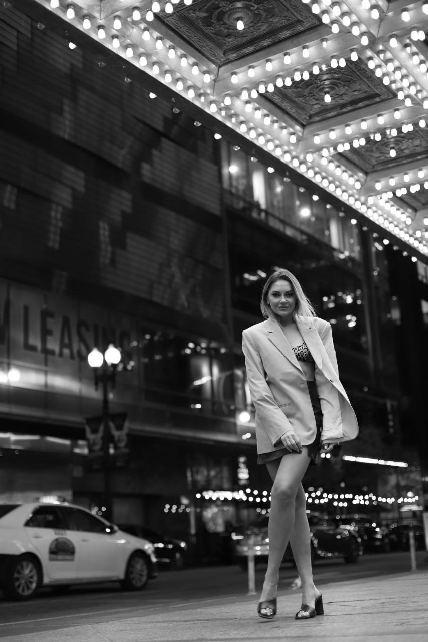 Street shoot with Yulia. VALERIIA VIUNOVA individual shooting\love story\event\brand