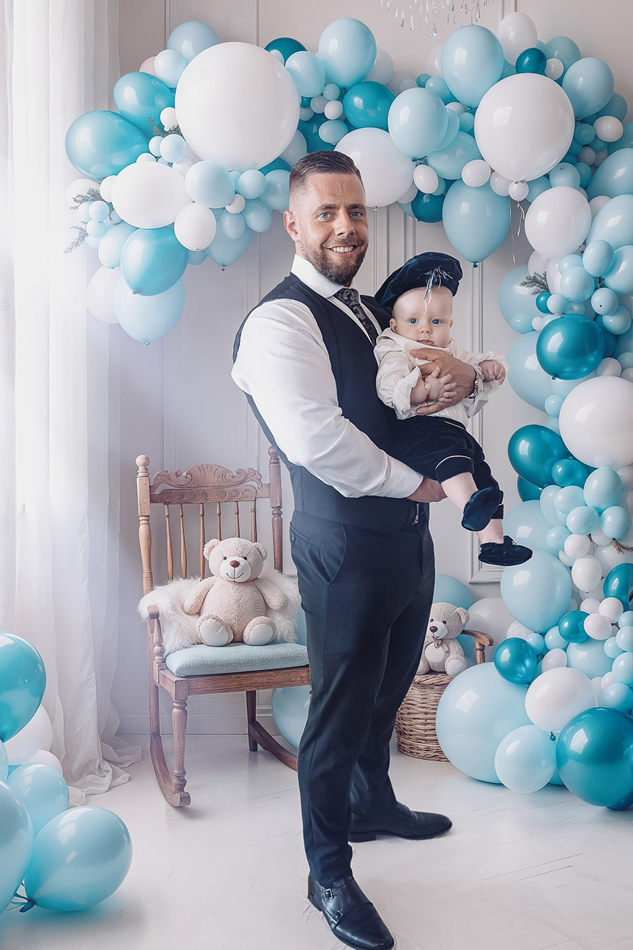 Botez fotografiat in Danemarca la biserica si petrecere | Alex Events. AlexEvents Fotograf / Videograf de evenimente Danemarca DK Horsens, Arhus, Odense, Vejle.Nunta, botez, foto-studio