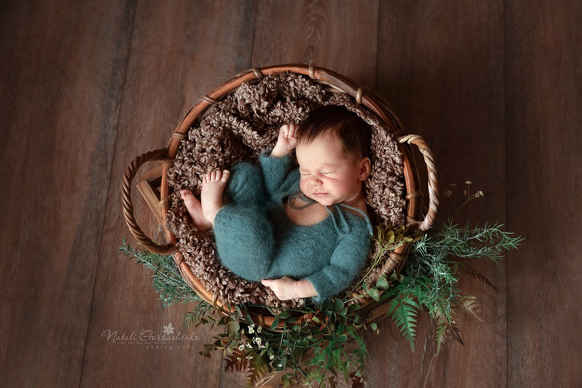 Новонароджені малюки. Дитячий, сімейний, а також newborn фотограф і викладач у Києві Наталія
