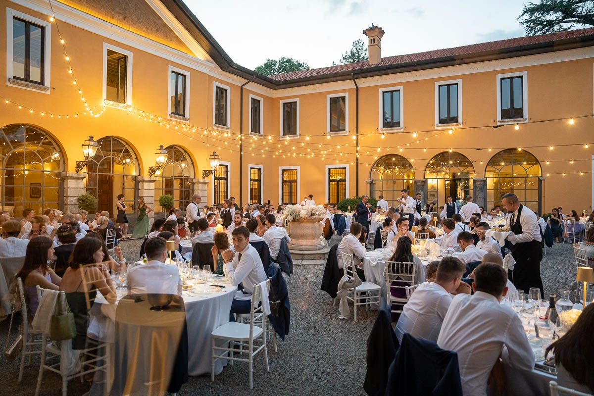 Matrimonio a Milano: Cerimonia in San Calimero | Lorenzo Mazzega. Lorenzo Mazzega Wedding | Fotografo Matrimonio Milano | Stile Fashion & Editoriale
