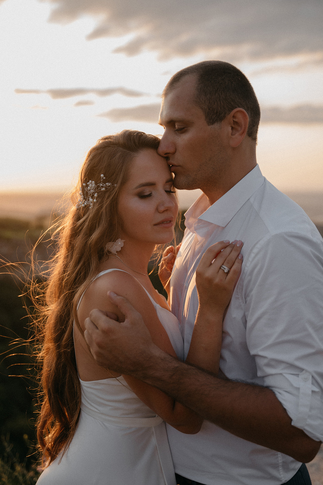 Закат на Мангуп-Кале. Свадебная съемка в крымских горах. Свадебный и семейный фотограф Алексей Попов. Штутгарт, Германия