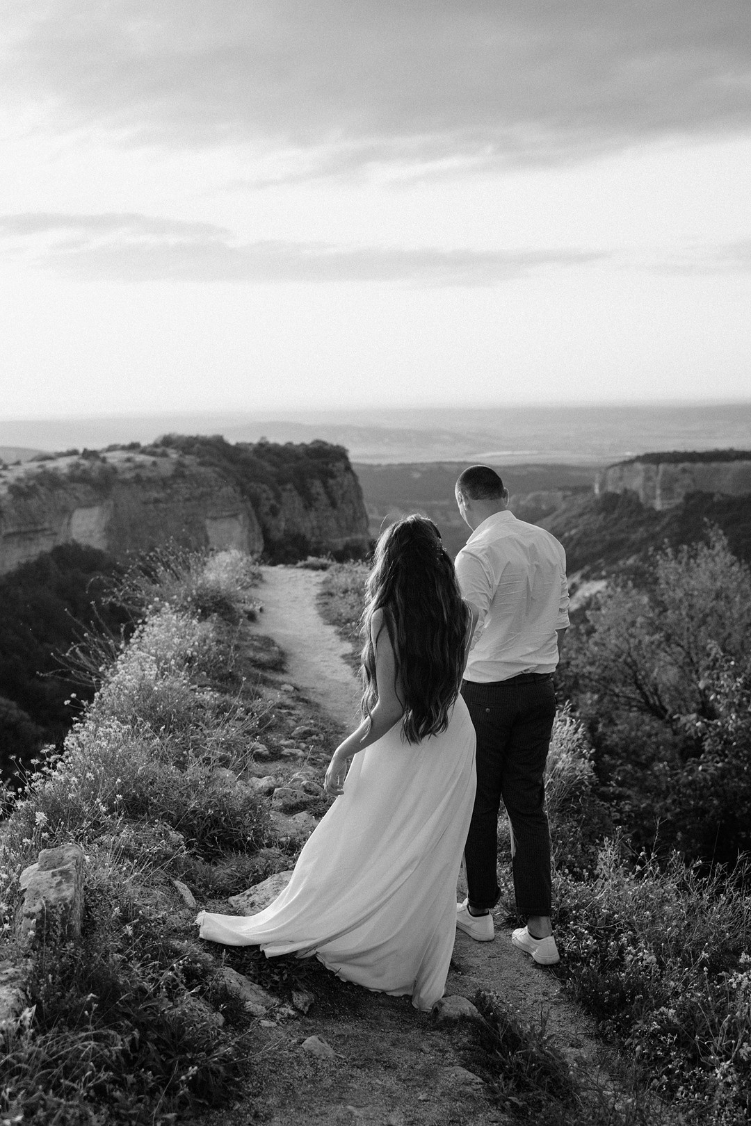 Закат на Мангуп-Кале. Свадебная съемка в крымских горах. Свадебный и семейный фотограф Алексей Попов. Штутгарт, Германия