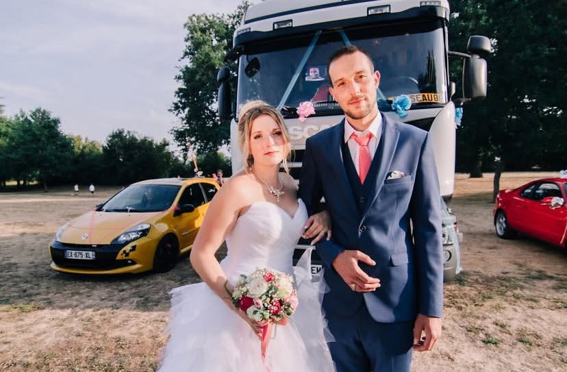 Julie & Denis | Mariage style Scania. Photo studio “Partage ton bonheur” — Family photographer near Châtellerault, Poitiers, and Tours
