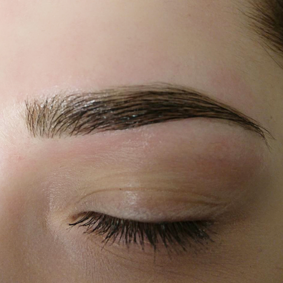 Eyebrow Modelling. Maksim Bogdanets Photography