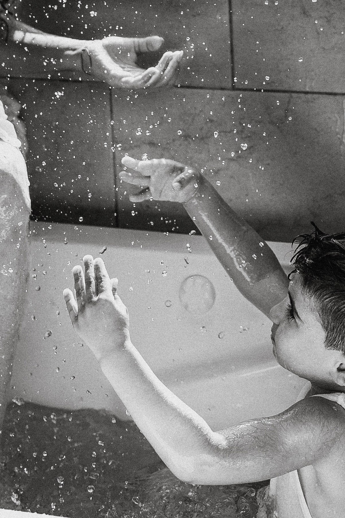 Indoor Family Photography – Warm & Relaxed Atmosphere. Alisa Tant — Family and newborn photographer Bucks County, Montgomery county, Philadelphia, NJ