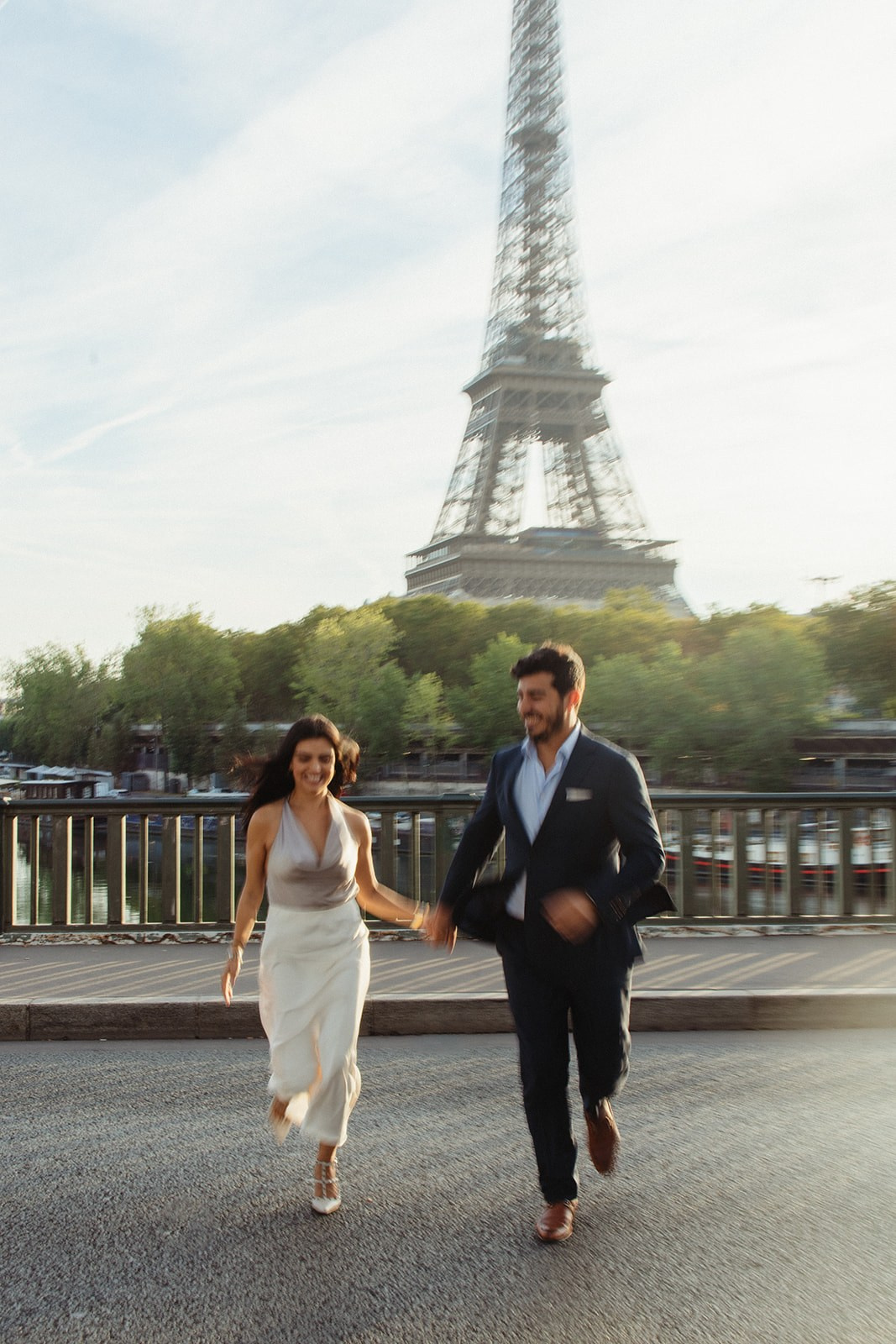 Couple shooting. Photographer in Paris Yulia Shkadina | Couples, engagement, pre-wedding, individual photo-shoots in Paris at the best locations
