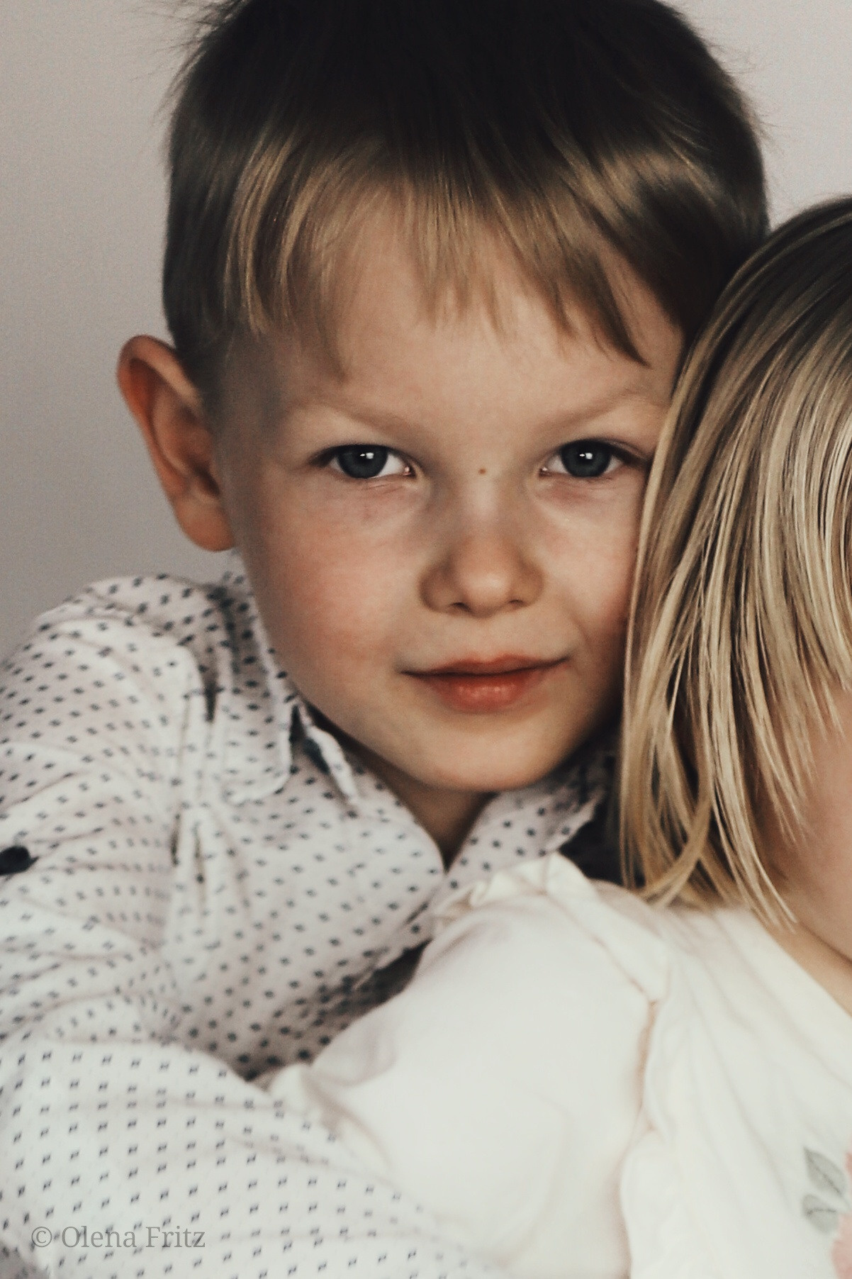 Geschwister-Fotografie. Olena Fritz Fotografie