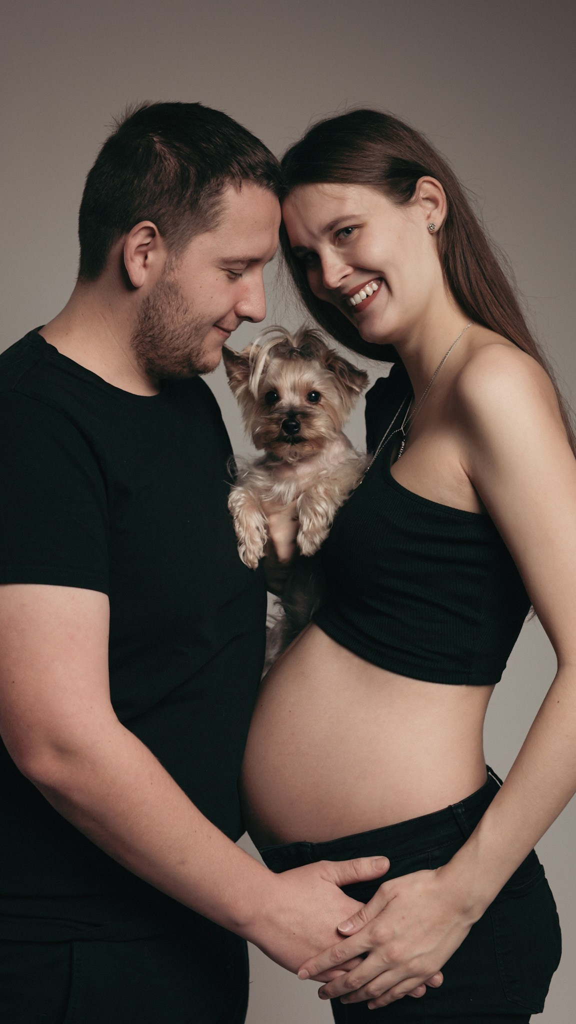 Těhotenské focení v Písku — příběh, který začíná právě teď. Rodinná, těhotenská, newborn a lifestyle fotografka v Písku Oxana Telupilova