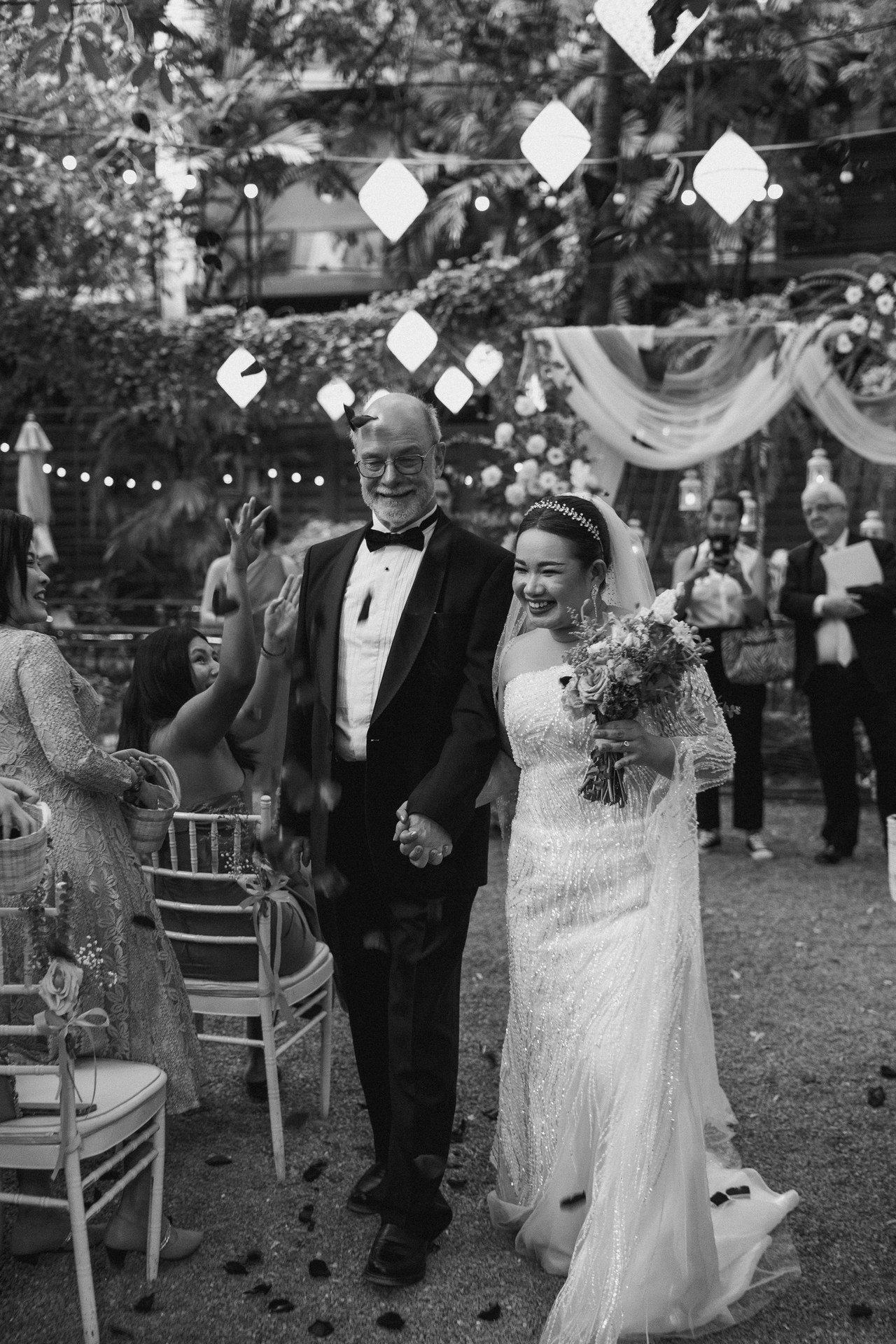 Warm Words. Family and wedding photographer in Bangkok, Thailand