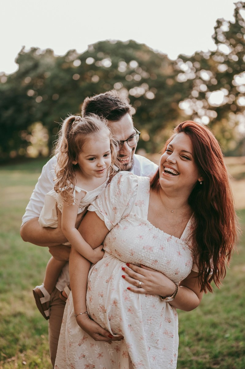 Kristina, Milos i Kalina / porodicno fotografisanje u prirodi. Deciji i porodicni fotograf u Beogradu Oksana Skendzic