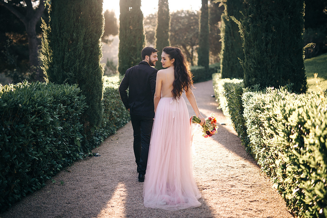 Свадебная фотосессия на берегу южного моря. Свадебный фотограф в Риге Юрий Кор