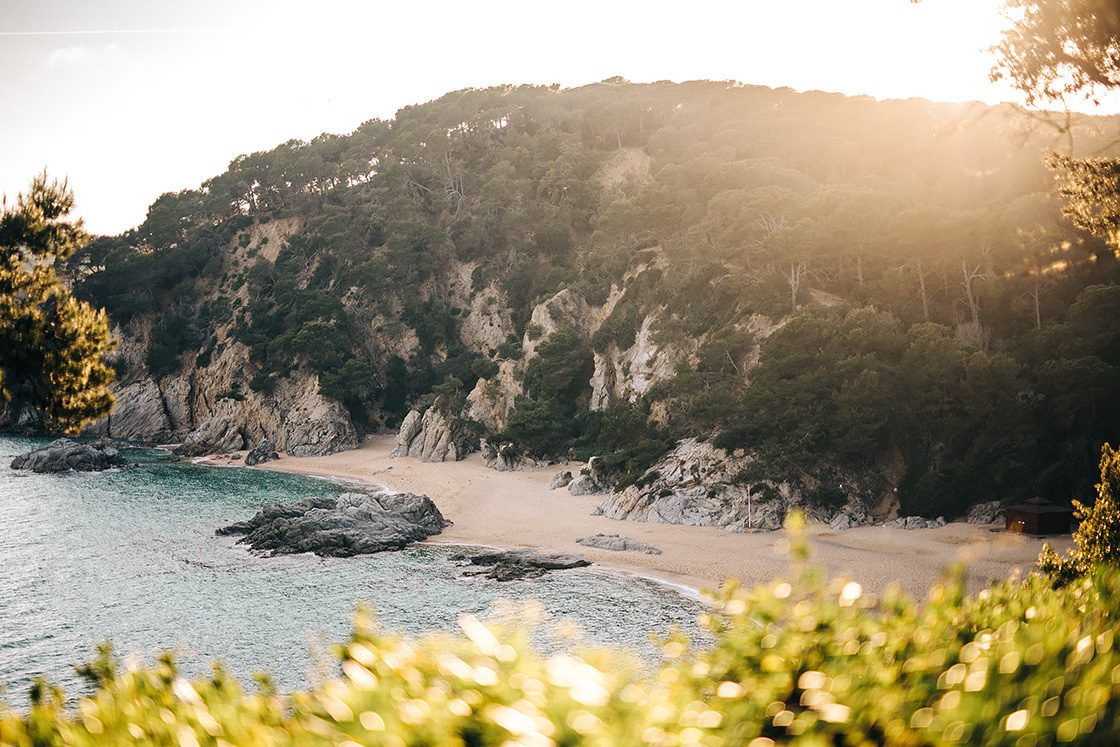 Свадебная фотосессия на берегу южного моря. Свадебный фотограф в Риге Юрий Кор