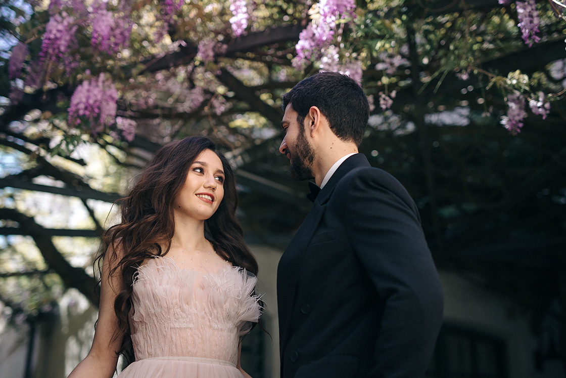 Свадебная фотосессия на берегу южного моря. Свадебный фотограф в Риге Юрий Кор