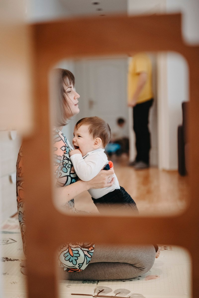 Porodicno fotografisanje kod kuce — Andjela, Lazar, Janko i Mihajlo. Deciji i porodicni fotograf u Beogradu Oksana Skendzic