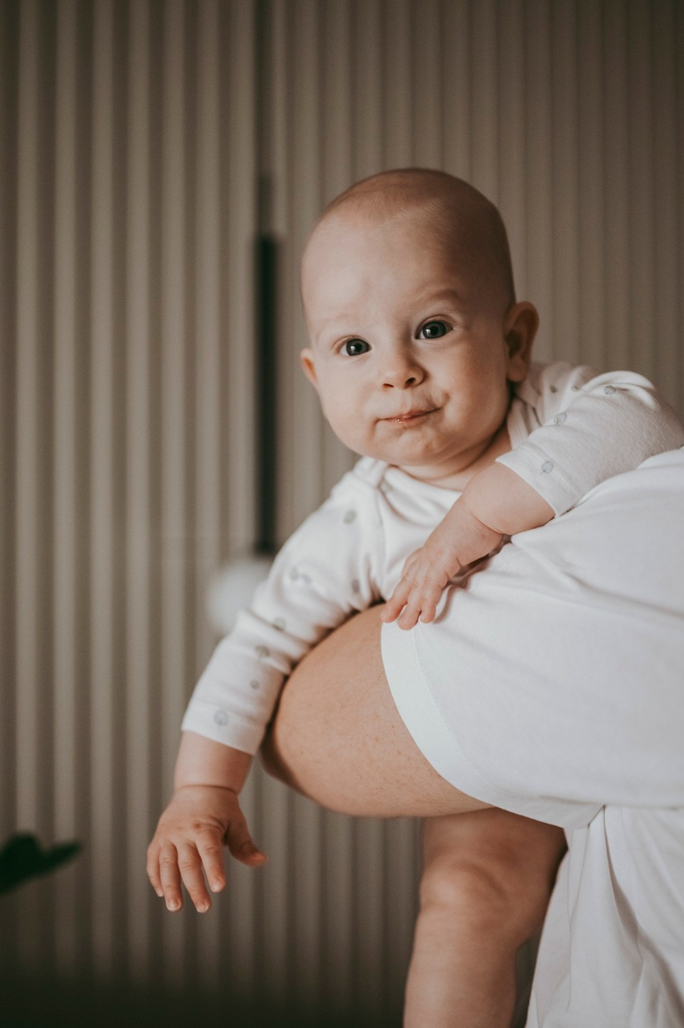 Dusan, Tanja i Luka / porodicno fotografisanje kod kuce. Deciji i porodicni fotograf u Beogradu Oksana Skendzic