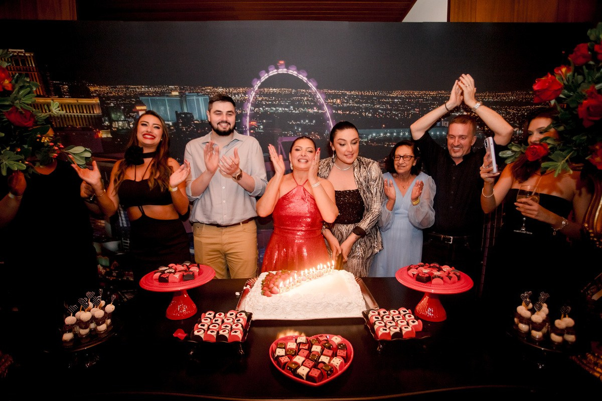 Ednéia - Aniversário Las Vegas. Fotógrafa de Eventos em São Paulo e Sorocaba Kika Damasceno