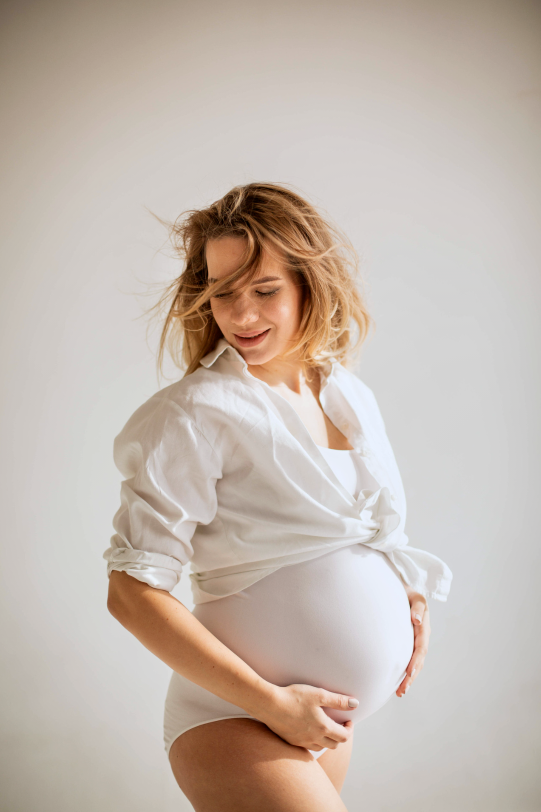 MATERNITY & NEWBORN professional Photography by Irene Chaikeen. Irene Chaikeen | Maternity and newborn photoshoot in Essex/London