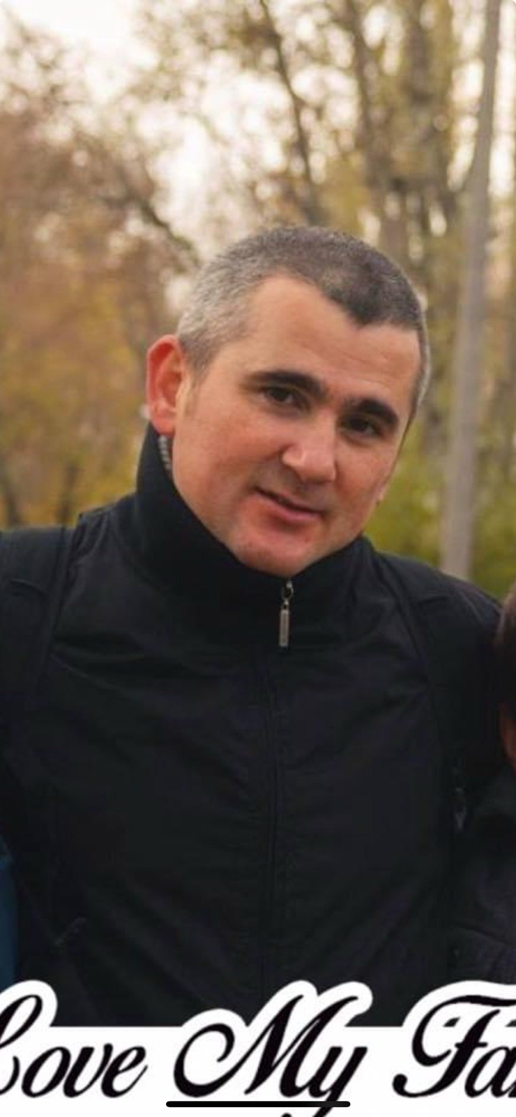 Recenzii. Albume de absolvire: gradinita, gimnaziu, liceu. Venete in Moldova