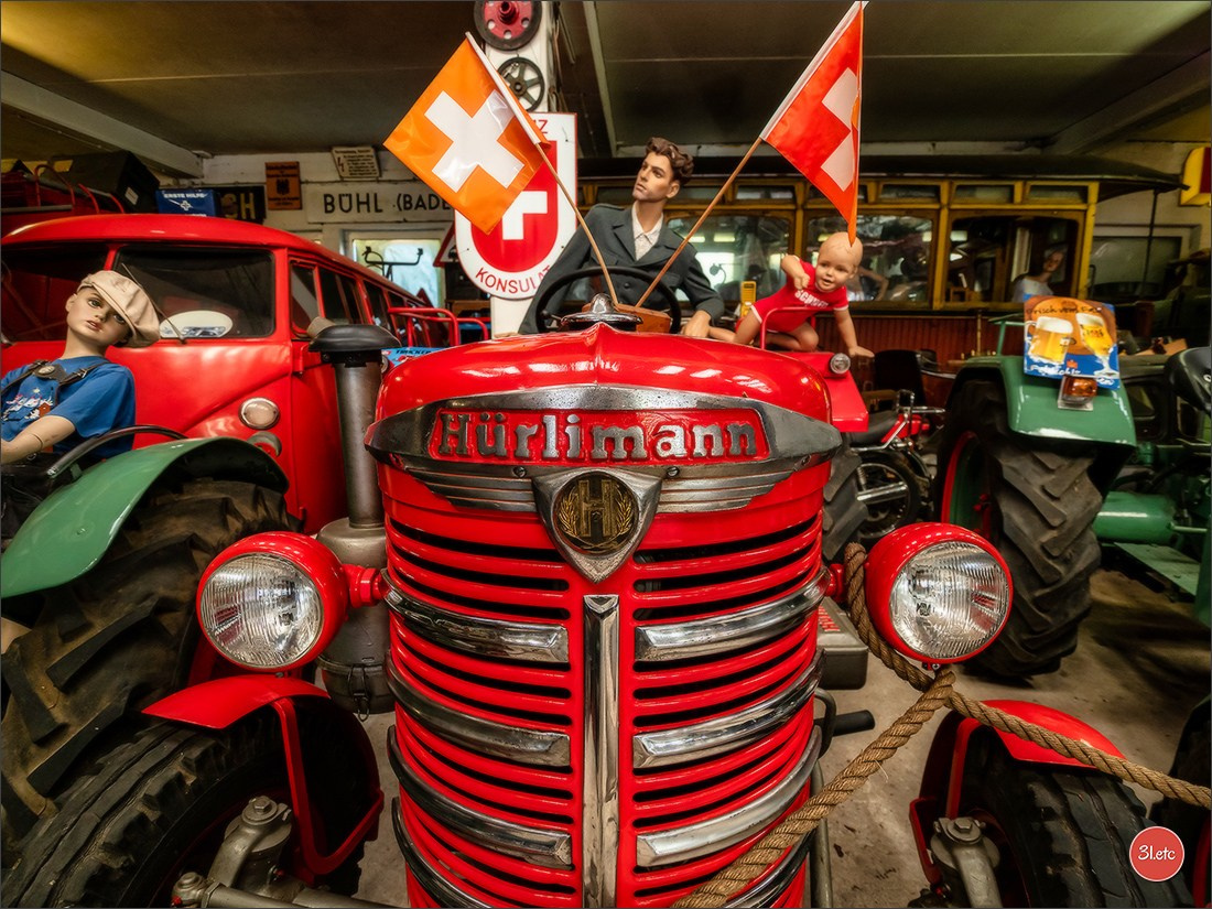 Удивительное место - частный музей старинного хлама - Fahrzeugmuseum. Photographe à Strasbourg | Portraits, Studio, Enfants, Événements