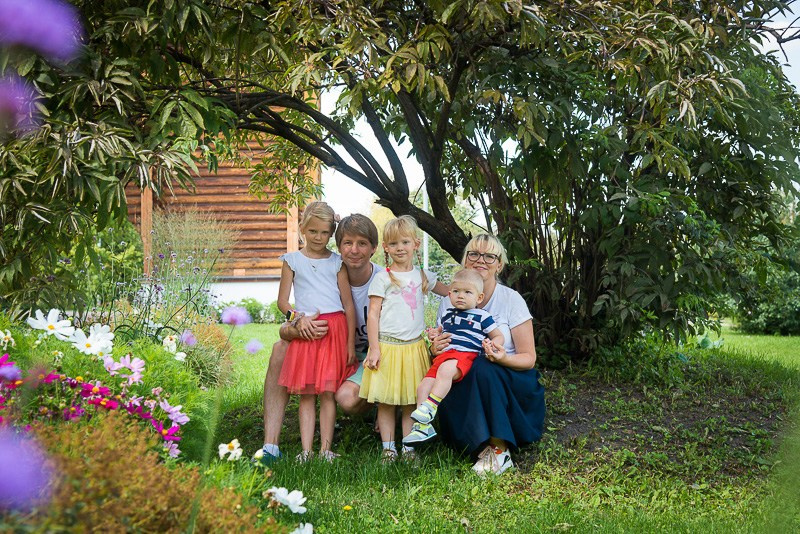 Family photoshoot in the nature, Slovenia. Wedding and Family Photographer in Slovenia