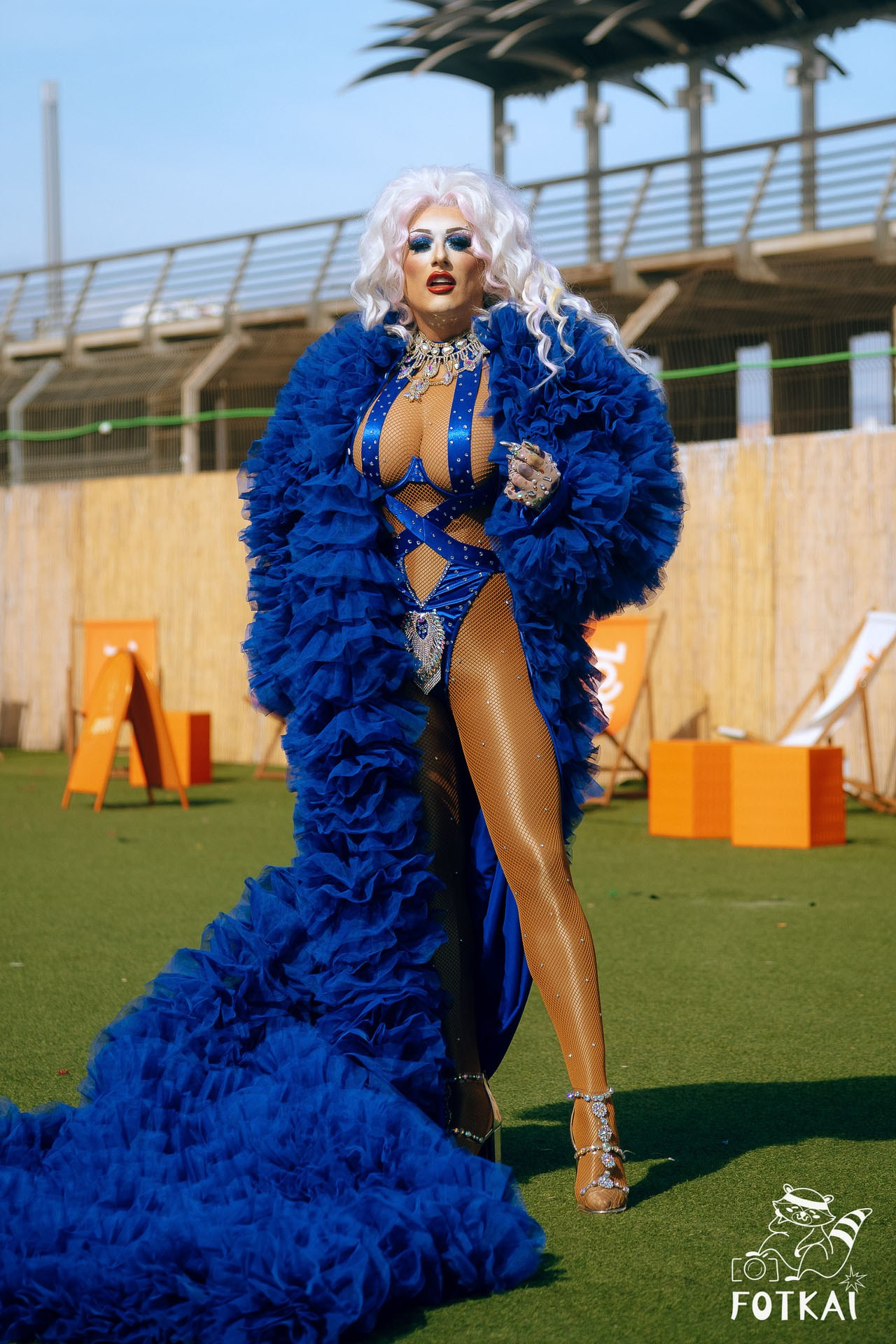 Cariña: La Fiesta 2025 Alicante — fotos del festival LGTBI y drag shows | FOTKAI