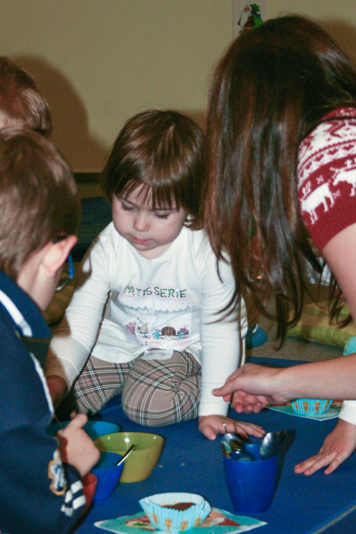 Christmas Party with Mortimer. Kiki-Niki-Cha! Learn, play, and discover with us!