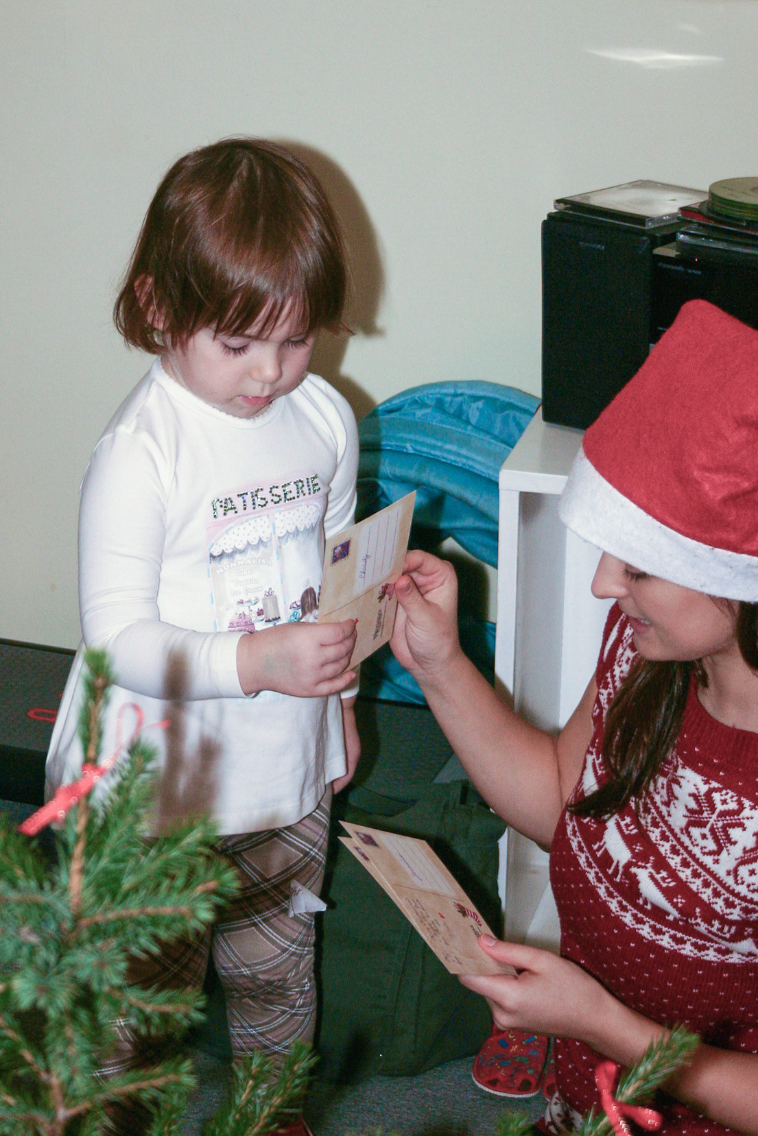 Christmas Party with Mortimer. Kiki-Niki-Cha! Learn, play, and discover with us!