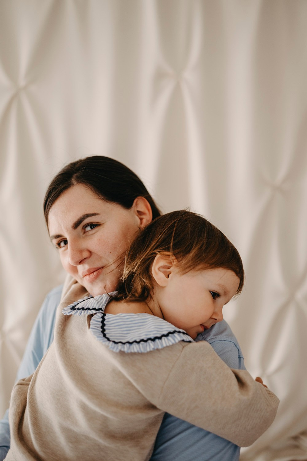 Mamine i bakine Masa i Nadja. Deciji i porodicni fotograf u Beogradu Oksana Skendzic